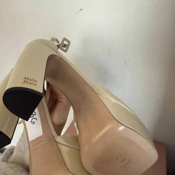 NWT Miu Miu Platform Pumps Beige Patent Leather Ankle Strap Block High Heels 40 - Picture 8 of 8